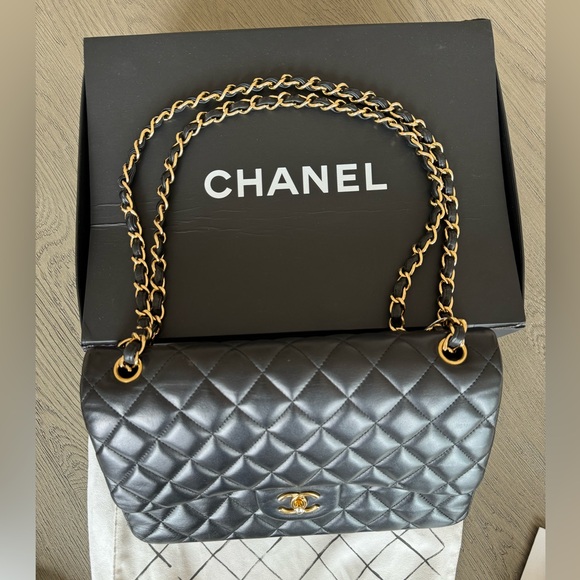 ‼️SOLD‼️ AUTHENTIC CHANEL Classic Jumbo Double Flap Bag, Lambskin, Blk, Gold H/W - Picture 9 of 16